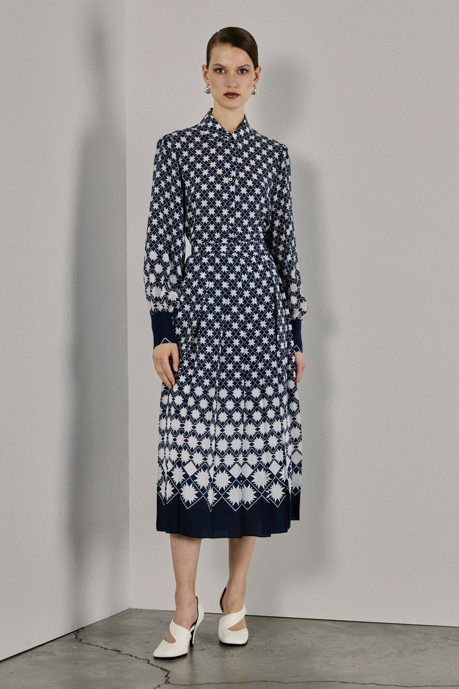 Luna Silk Shirt | Navy & White