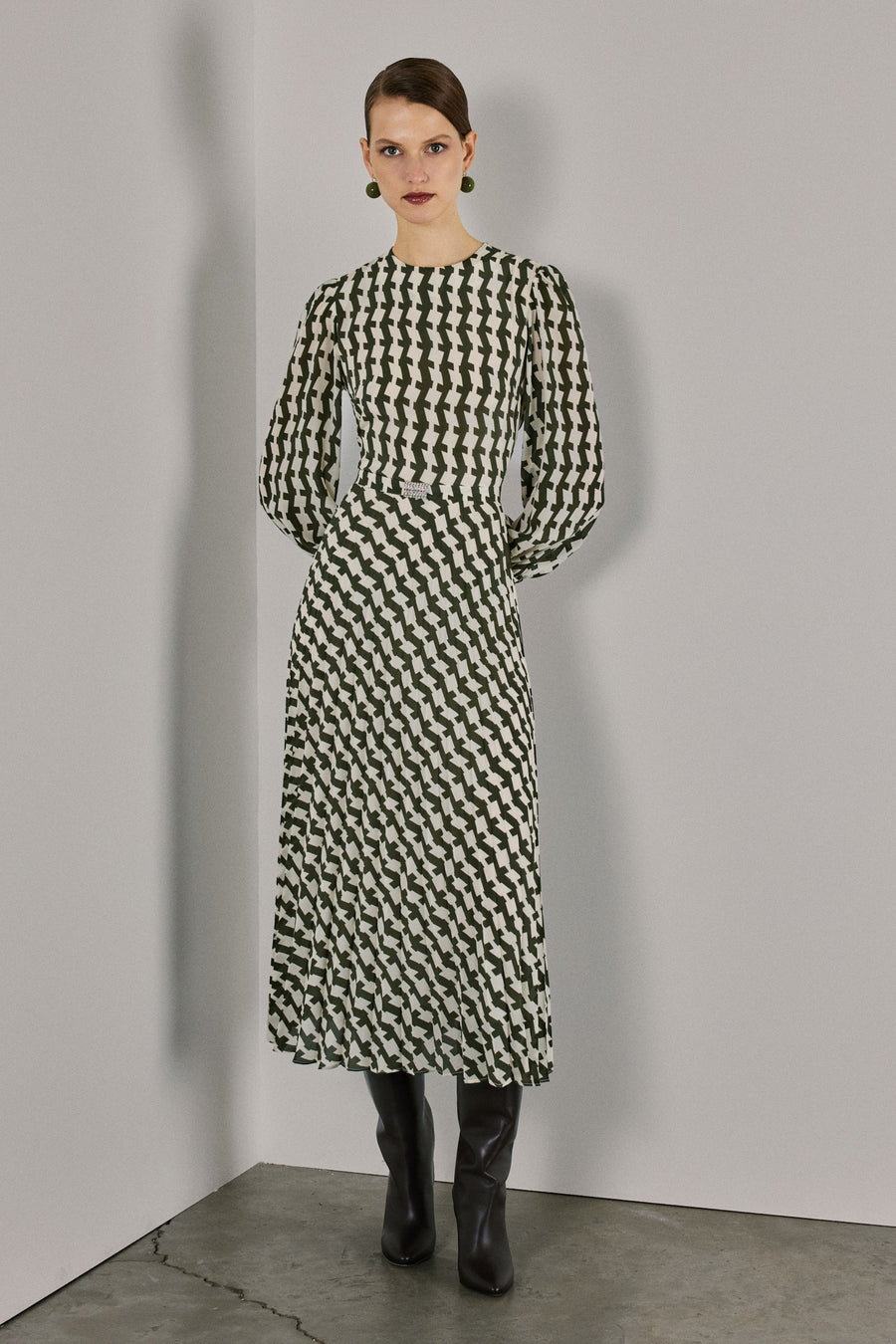 Bella Pleated Silk Dress | Khaki & White