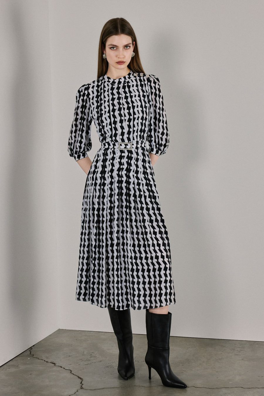 Maya Pleated Silk Dress | Black & White